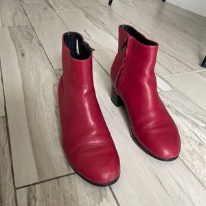 Hopp zip-up ankle boot